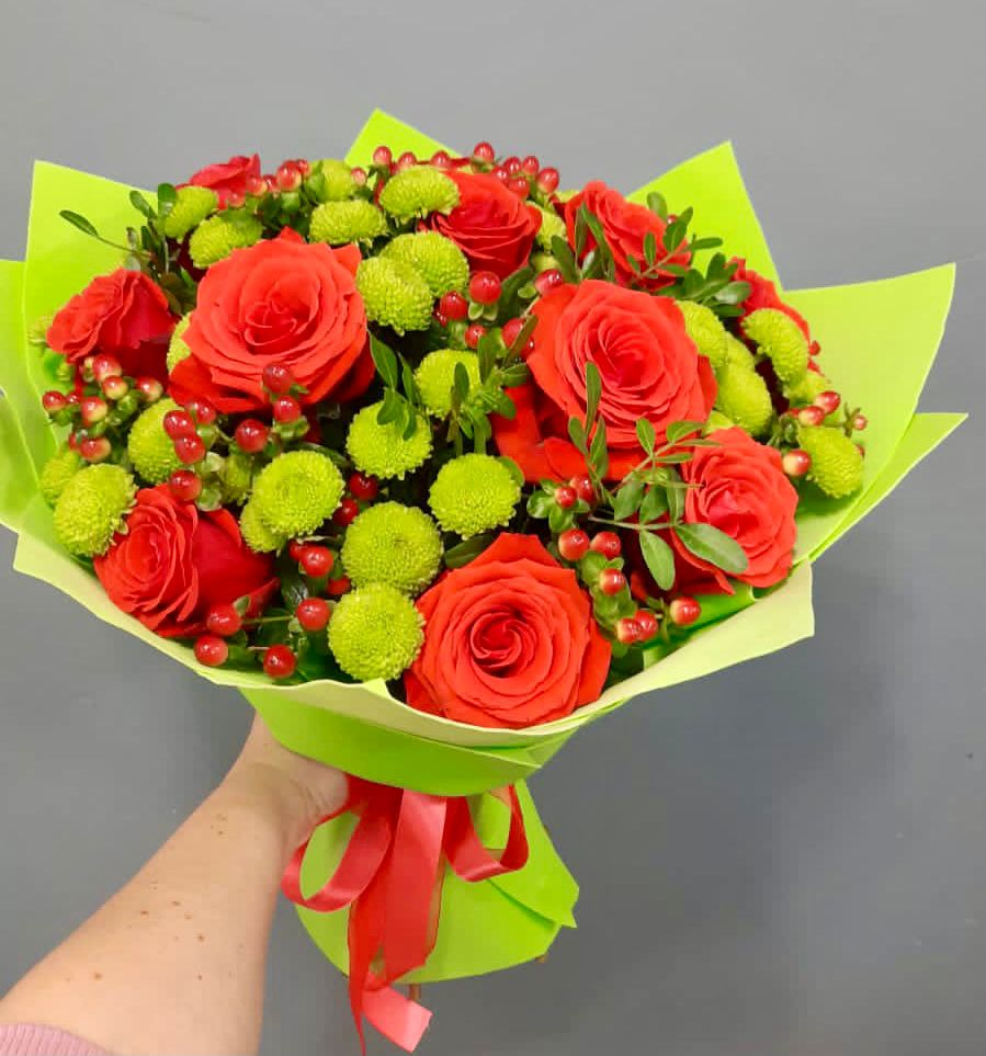 Букет цветов из: Хризантемы и Розы в Шаран