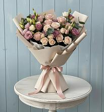 Букет цветов из:  Розы и Лизиантусы в Шаран