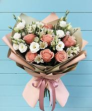 Букет цветов из:  Розы, Альстромерии и Лизиантусы в Шаран