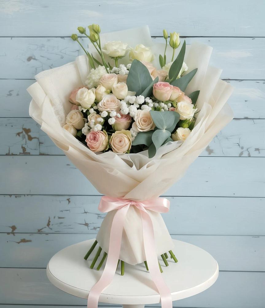 Букет цветов из: Розы и Лизиантусы в Шаран