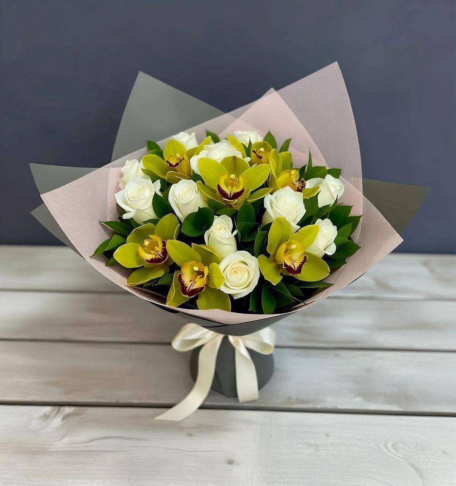 Букет цветов из: Орхидеи и Розы в Шаран