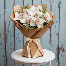 Букет цветов из:  Орхидеи и Розы в Шаран